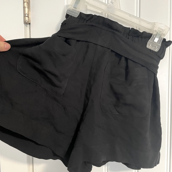 BCBG - Paper bag tie short - Picture 4 of 7